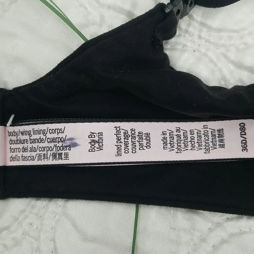 Two 36D Bras - Picture 9 of 13